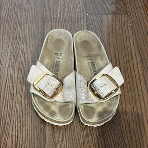 Birkenstock women’s pink peach crackle big buckle gold buckle Madrid sandals 8
